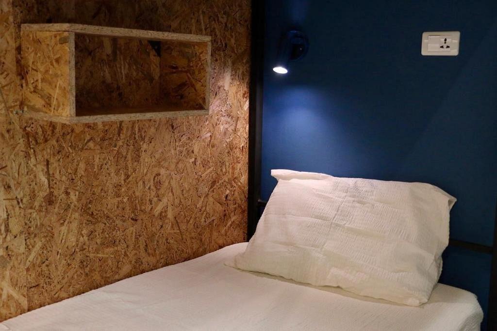 Scary Hostel Тбилиси Экстерьер фото